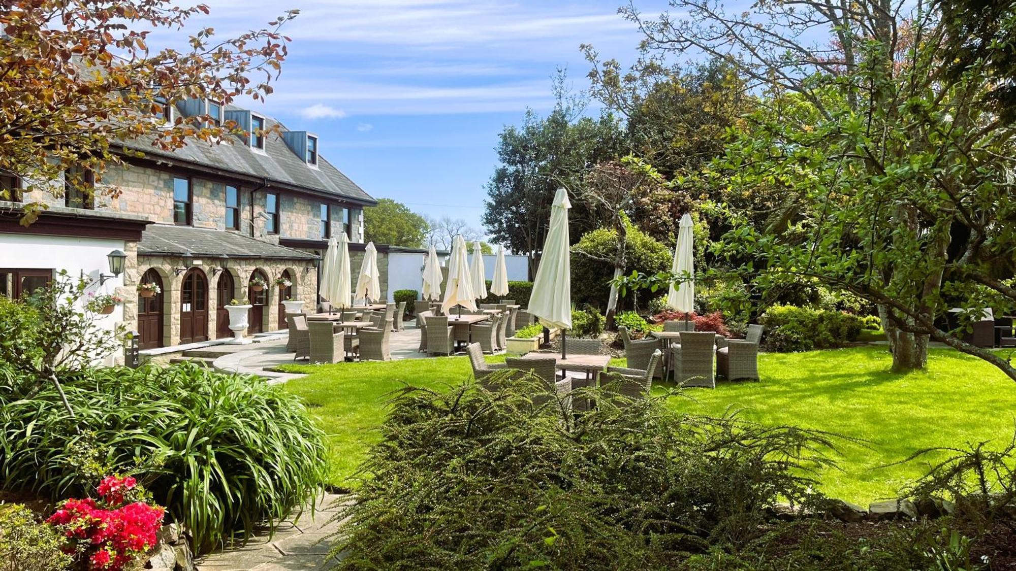 Le Friquet Hotel Castel Exteriör bild