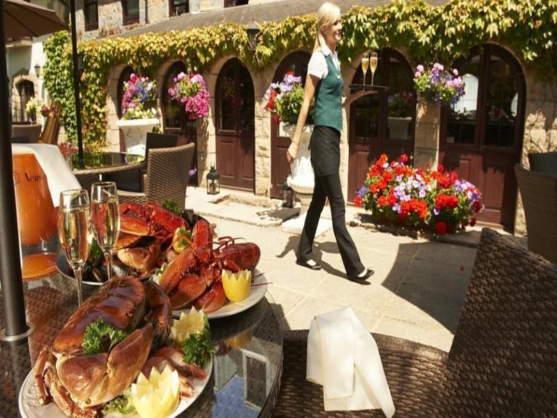 Le Friquet Hotel Castel Exteriör bild